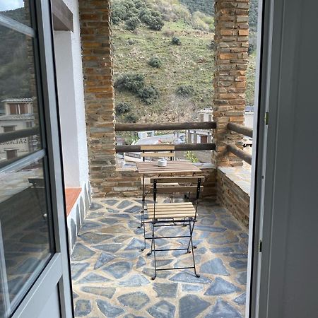 Casa El Rio Apartment Trevelez Exterior photo