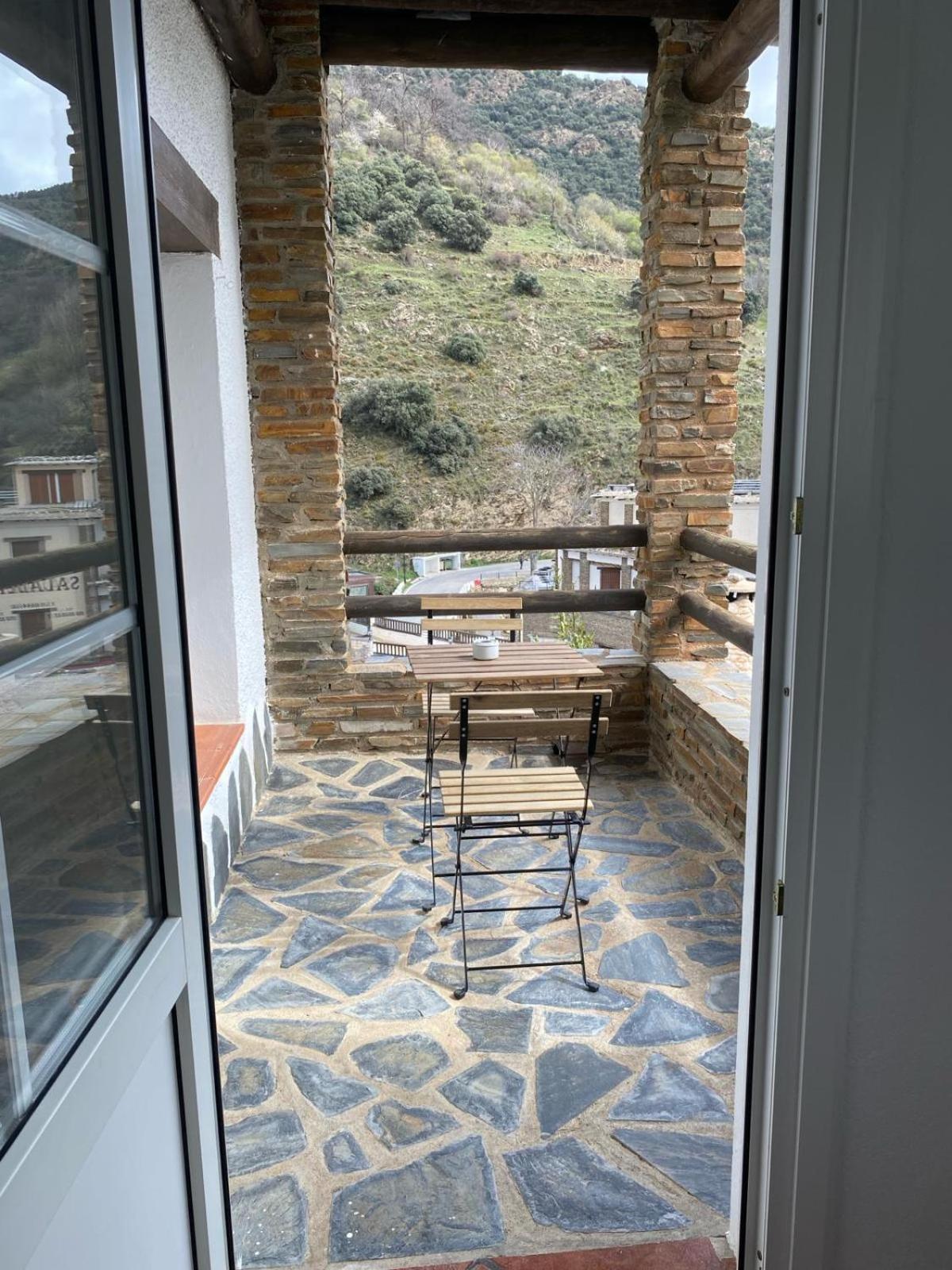 Casa El Rio Apartment Trevelez Exterior photo